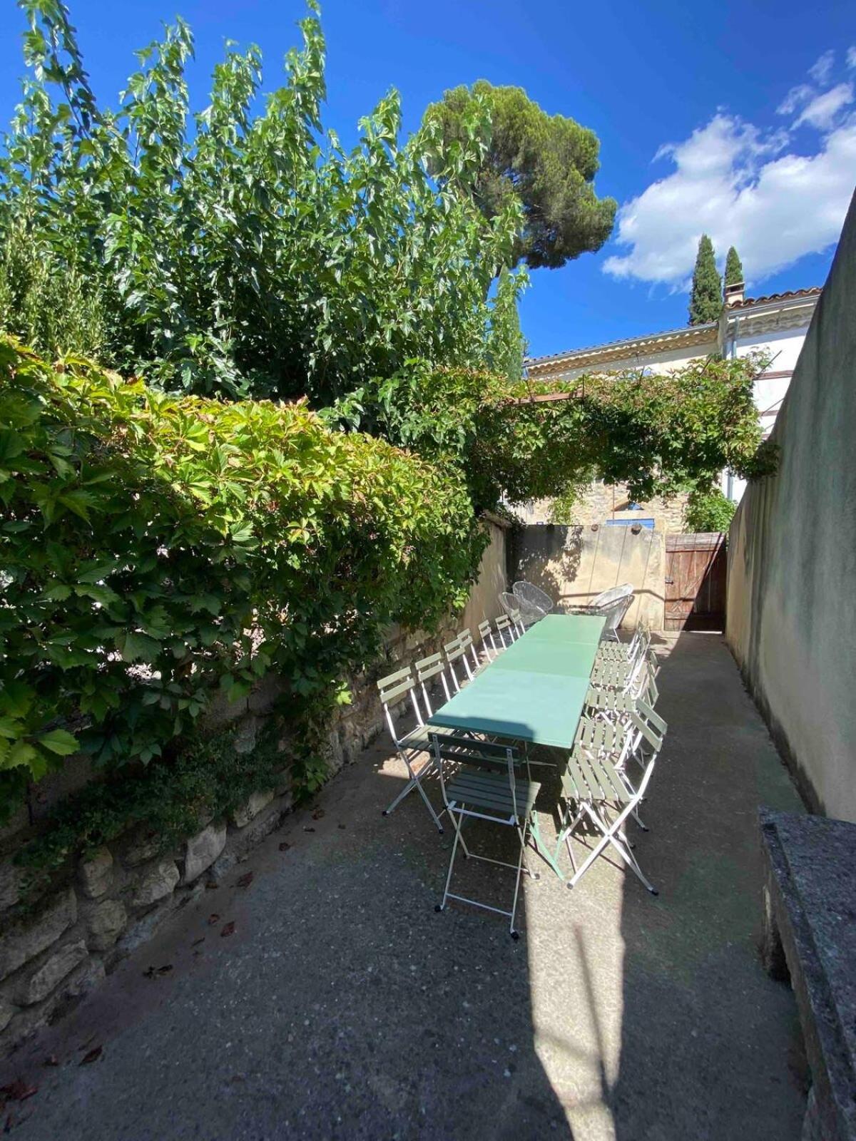 Maison Cosy Lodge 15 P Clim Wifi Cour Garage Montfrin Exterior photo